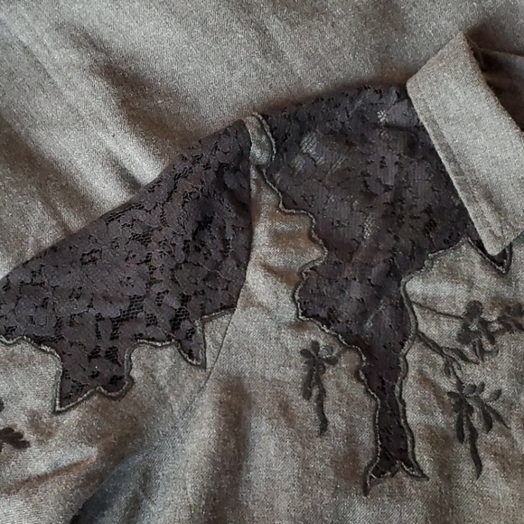 PROMOD Women's Top with Lace - Picture 4 of 4